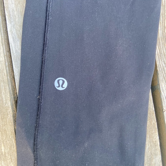 Lululemon leggings sz 4 - Picture 4 of 9